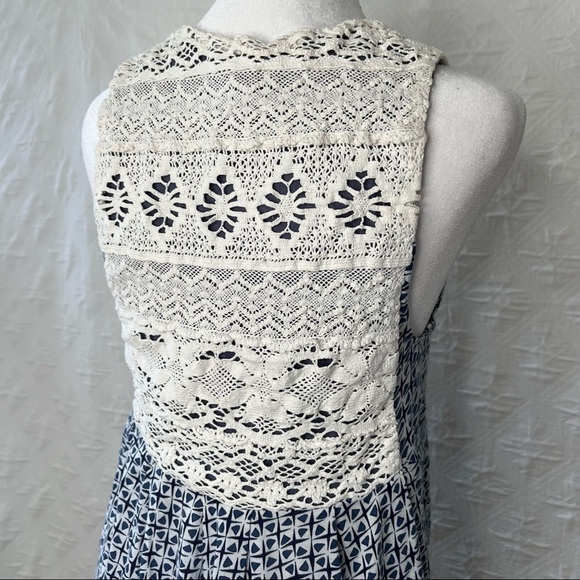 Anthropologie by Tiny Sleeveless Boho Tank Top Crocheted - Picture 5 of 6